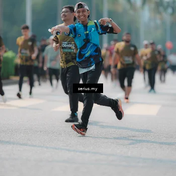 Runner Photo 6452041