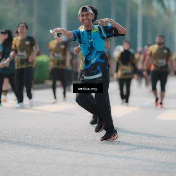 Runner Photo 6452043
