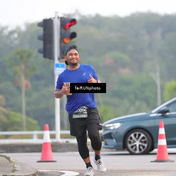 Runner Photo 6452055