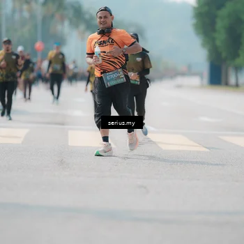 Runner Photo 6452075