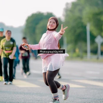 Runner Photo 6452076