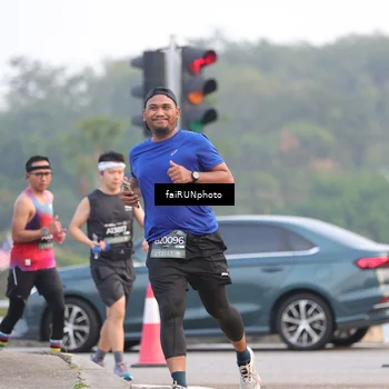 Runner Photo 6452079