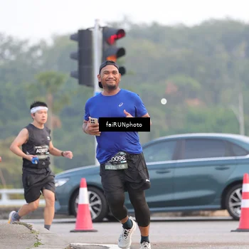 Runner Photo 6452080