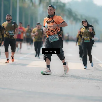 Runner Photo 6452084