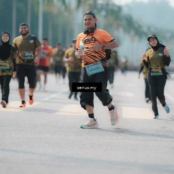 Runner Photo 6452087