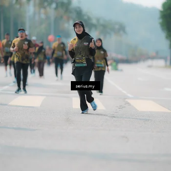 Runner Photo 6452093