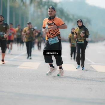 Runner Photo 6452105