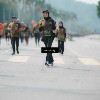 Runner Photo 6452106
