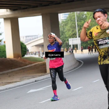 Runner Photo 6452115