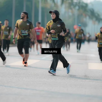 Runner Photo 6452123