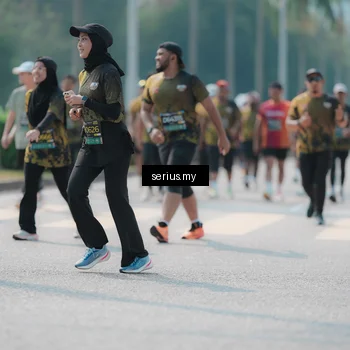Runner Photo 6452140