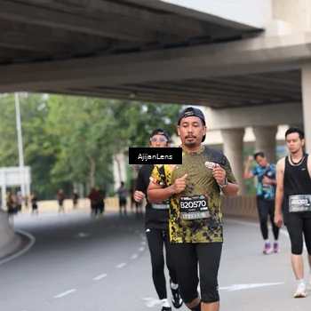 Runner Photo 6452141
