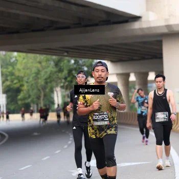 Runner Photo 6452151