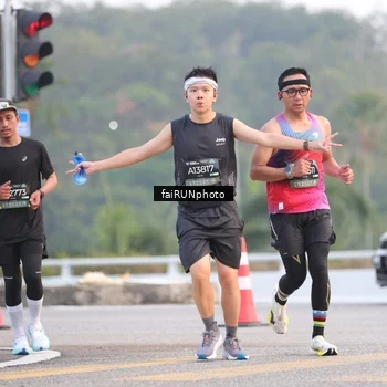 Runner Photo 6452174