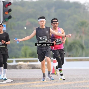 Runner Photo 6452175