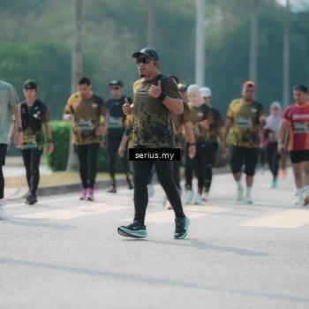 Runner Photo 6452177