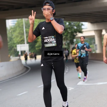 Runner Photo 6452182
