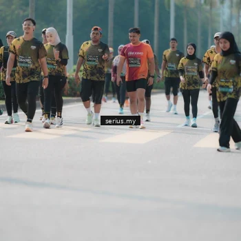 Runner Photo 6452200
