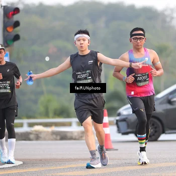 Runner Photo 6452216