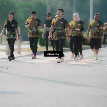 Runner Photo 6452217