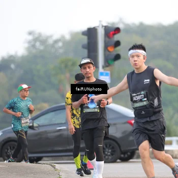 Runner Photo 6452219