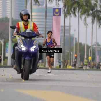 Runner Photo 6452221