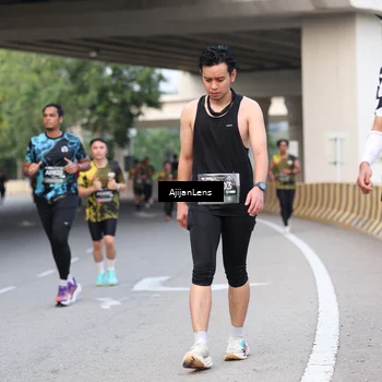 Runner Photo 6452222
