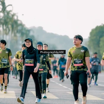 Runner Photo 6452223