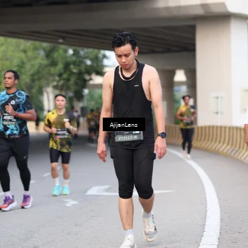 Runner Photo 6452228
