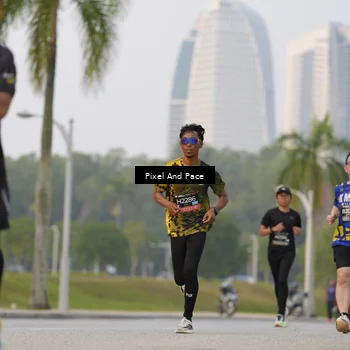 Runner Photo 6452248