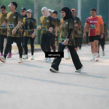 Runner Photo 6452259
