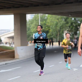 Runner Photo 6452266