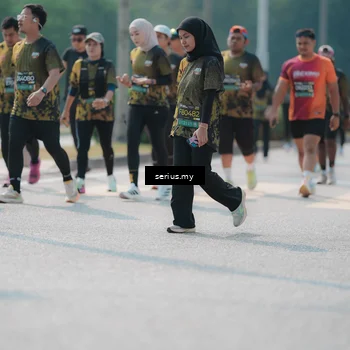 Runner Photo 6452271