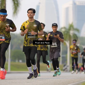 Runner Photo 6452273