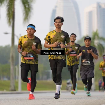 Runner Photo 6452277