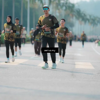 Runner Photo 6452292