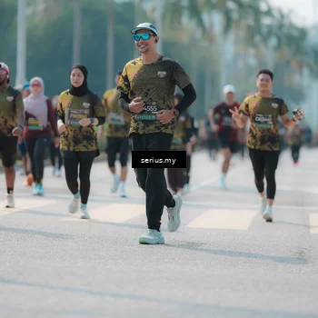 Runner Photo 6452301