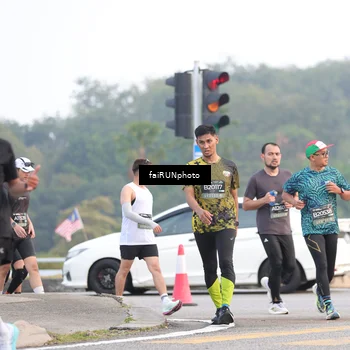Runner Photo 6452304