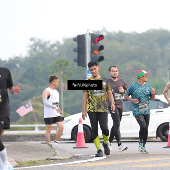 Runner Photo 6452307