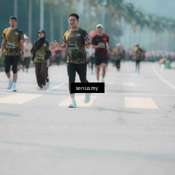 Runner Photo 6452319