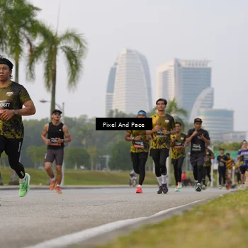 Runner Photo 6452322