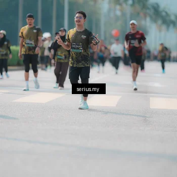 Runner Photo 6452327