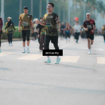 Runner Photo 6452332