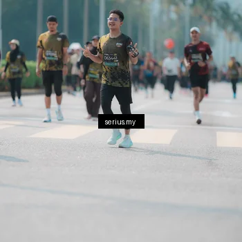 Runner Photo 6452336