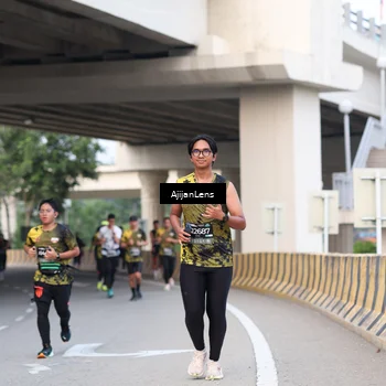 Runner Photo 6452344