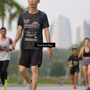 Runner Photo 6452359