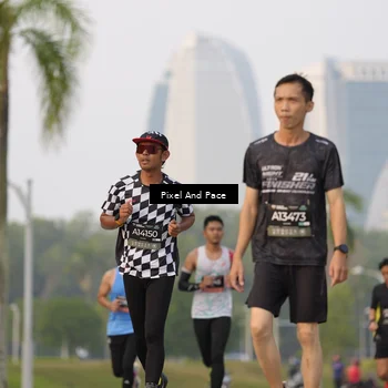 Runner Photo 6452363