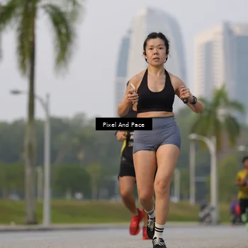 Runner Photo 6452373