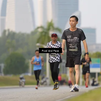 Runner Photo 6452378