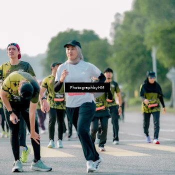 Runner Photo 6452385